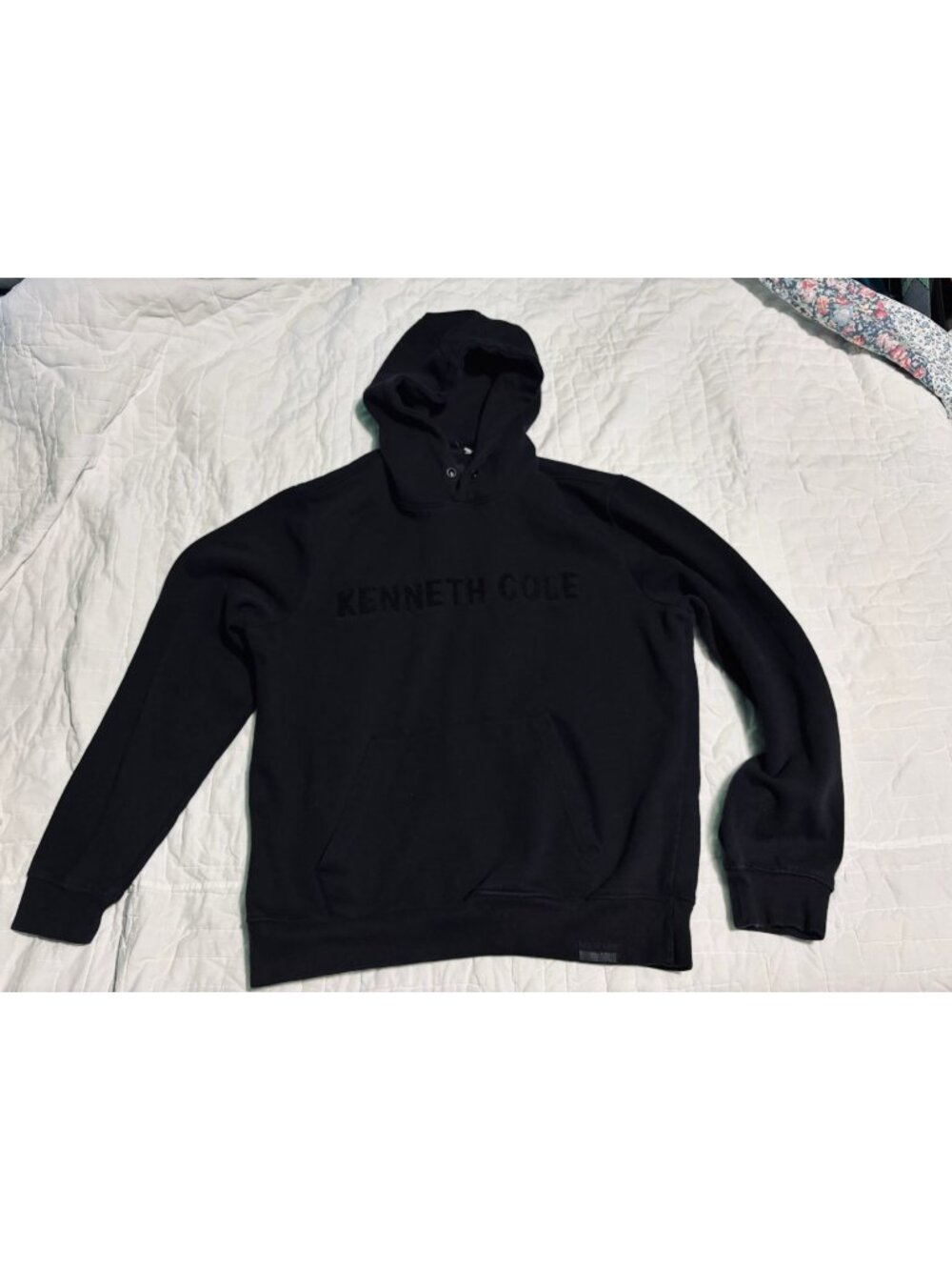 Kenneth Cole Black Pullover Hoodie With Embroidered Logo Size L